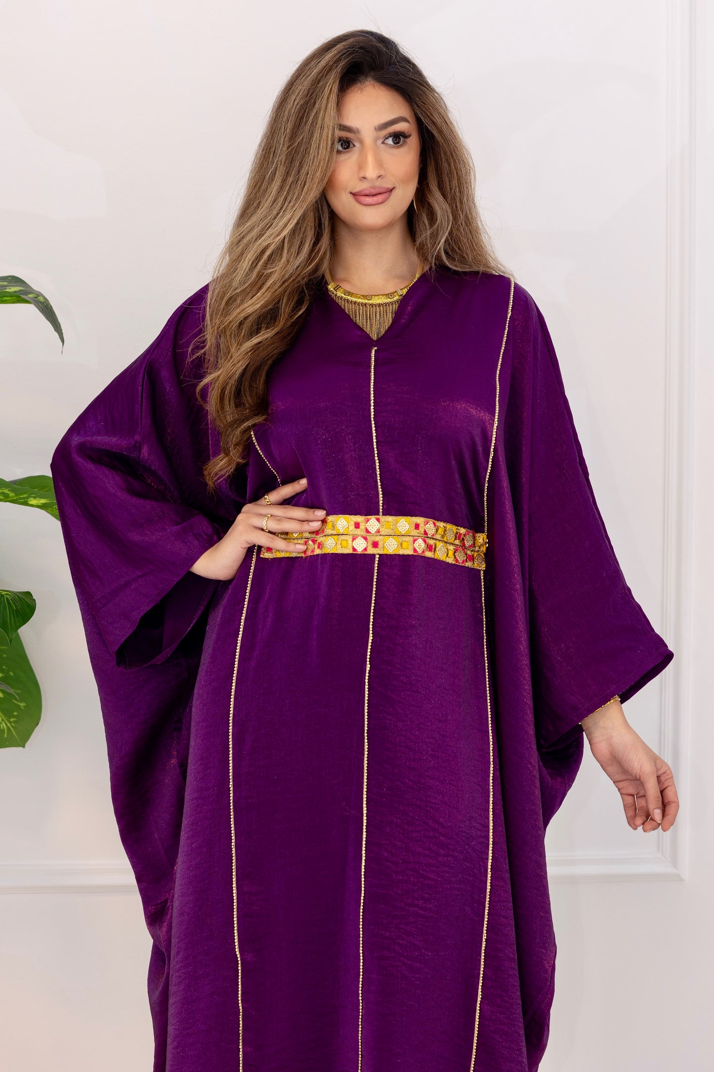 Elegant cuff dress