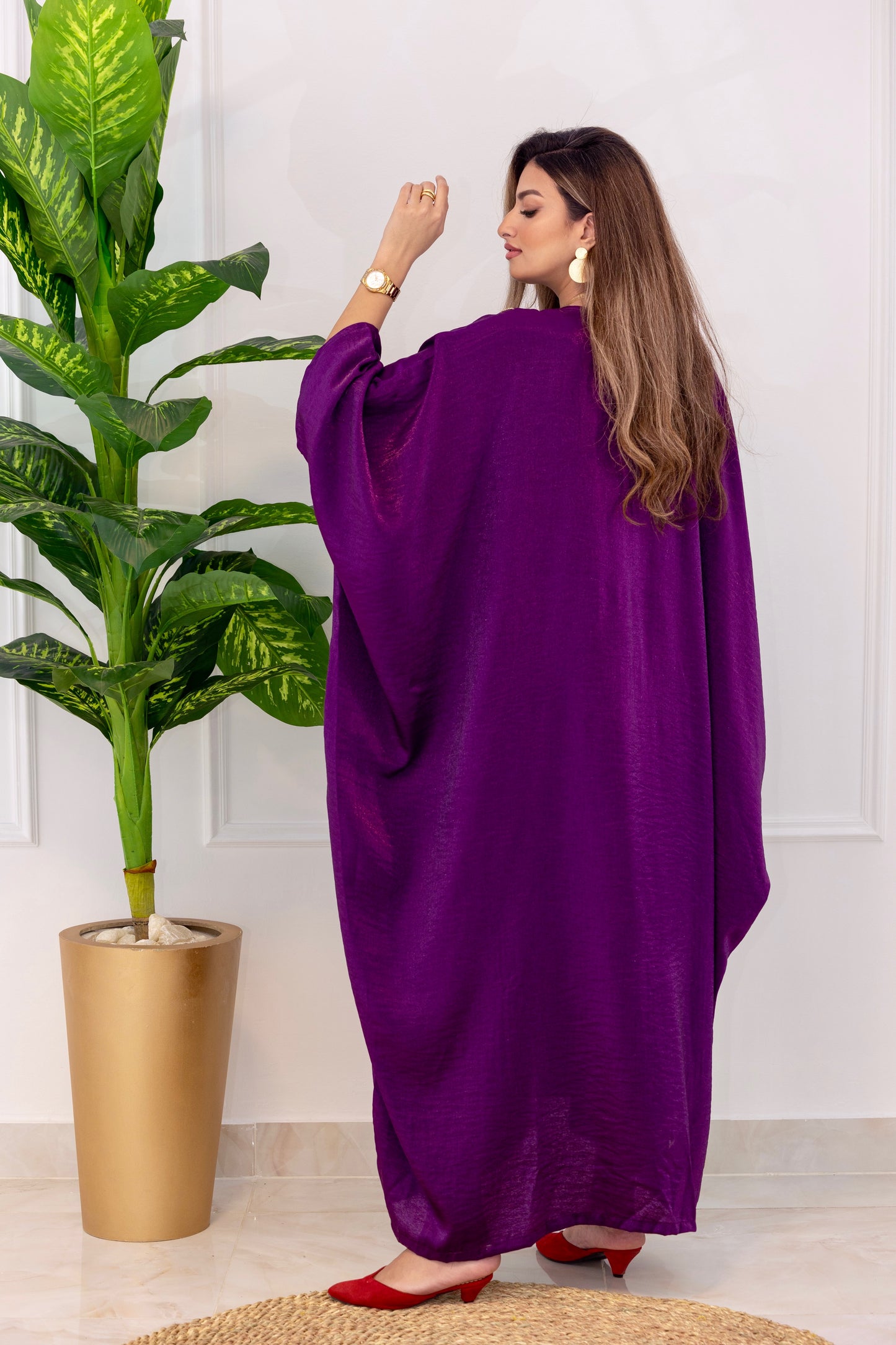 Elegant cuff dress