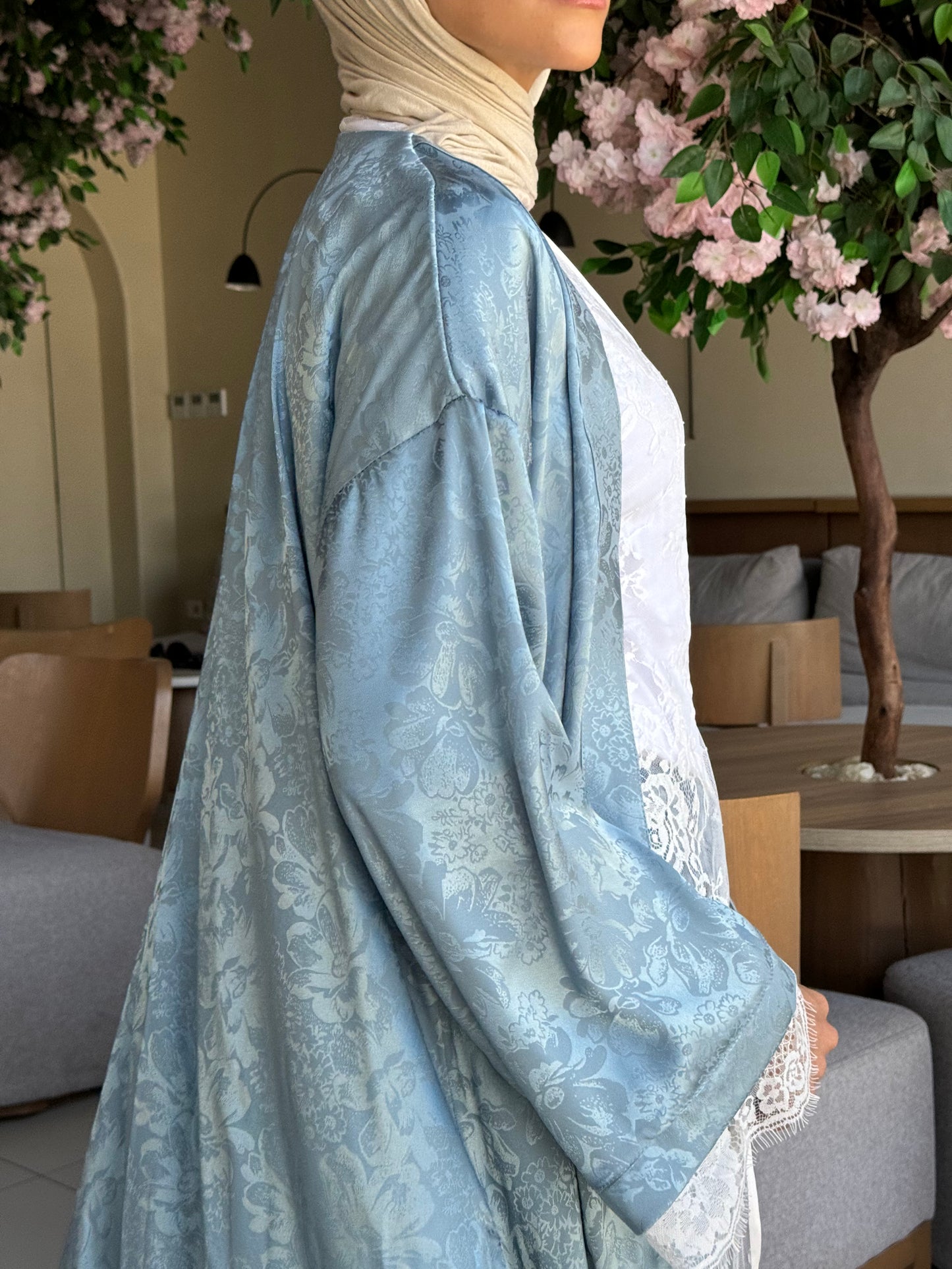 Romance kimono in baby blue