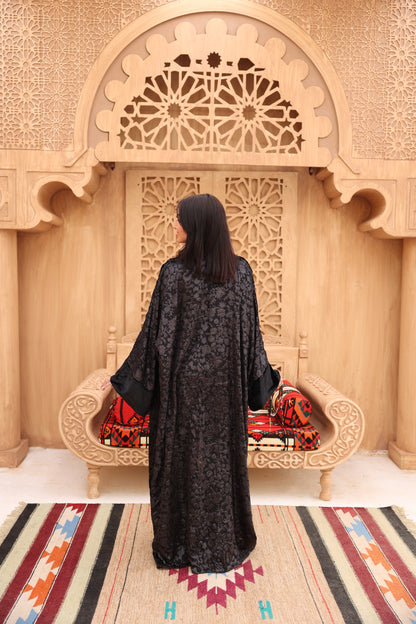 🌙 وَهَـجُ قَـفْـطَـانٍ