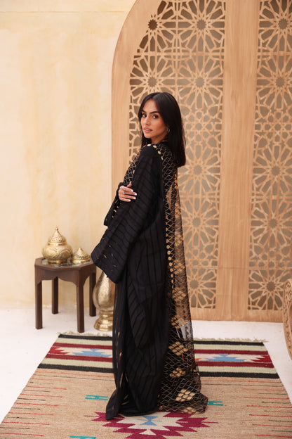 🌙 إِشْرَاقُ قَفْطَانٍ